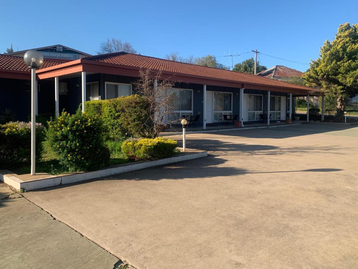 Countryman Motor Motel